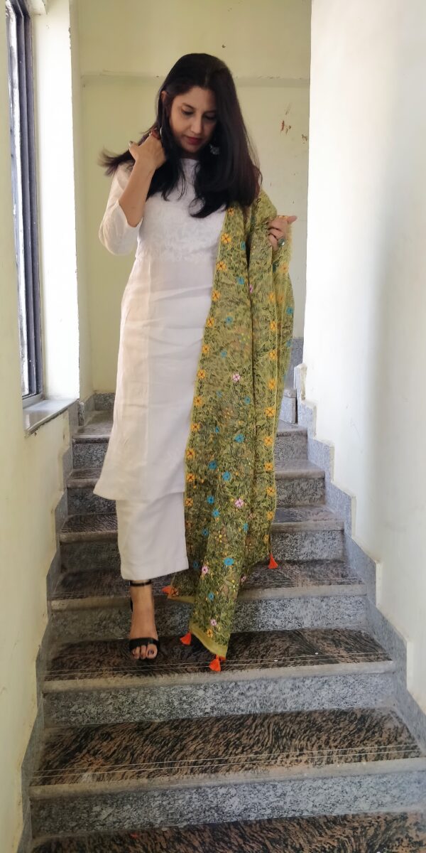 Dupatta Ghicha Silk Madhubani Handpainted
